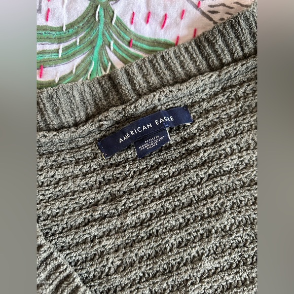 American Eagle V Neck Sweater - Picture 2 of 4